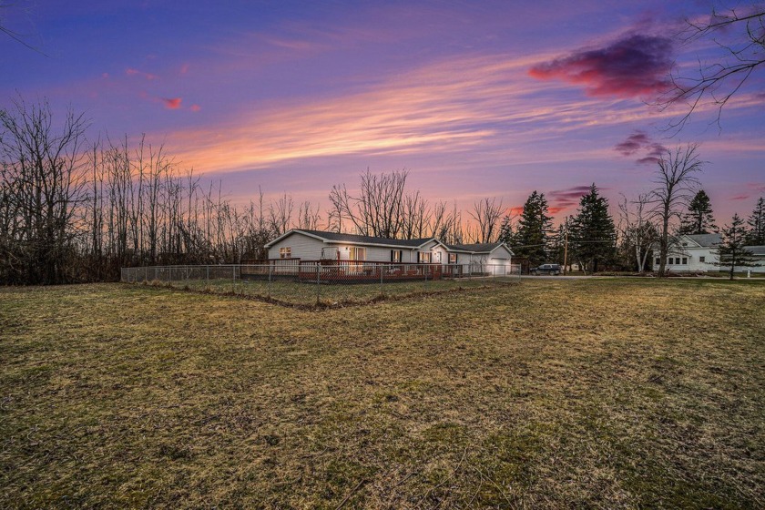 OPEN HOUSE SUNDAY APRIL 27 12PM-4PM
Welcome to your perfect - Beach Home for sale in Cheboygan, Michigan on Beachhouse.com