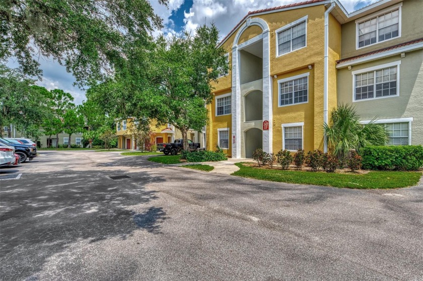 Wonderful condo in a can't be beat location, directly behind - Beach Condo for sale in Sarasota, Florida on Beachhouse.com