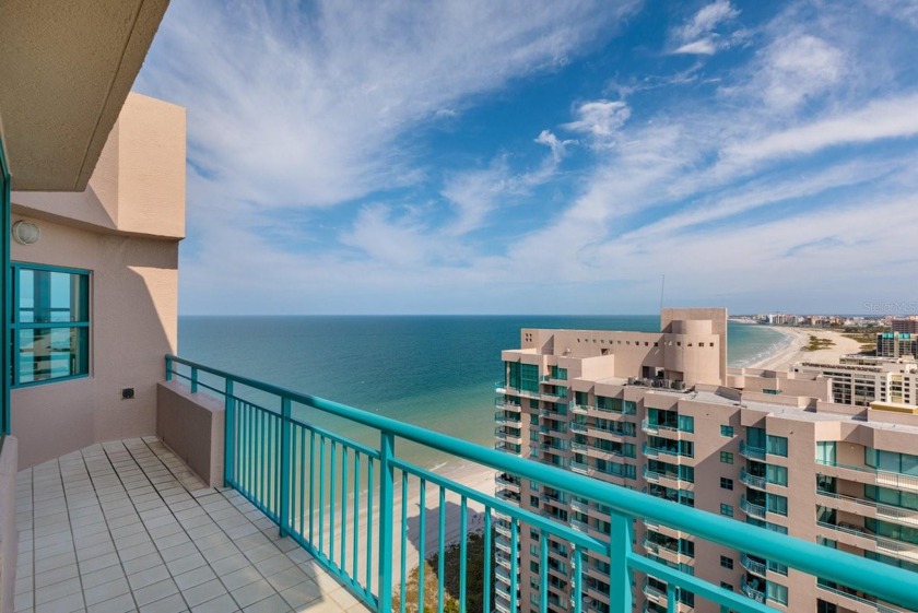 RARELY AVAILABLE 2 STORY PENTHOUSE, CORNER UNIT WITH COVETED 4 - Beach Condo for sale in Clearwater, Florida on Beachhouse.com
