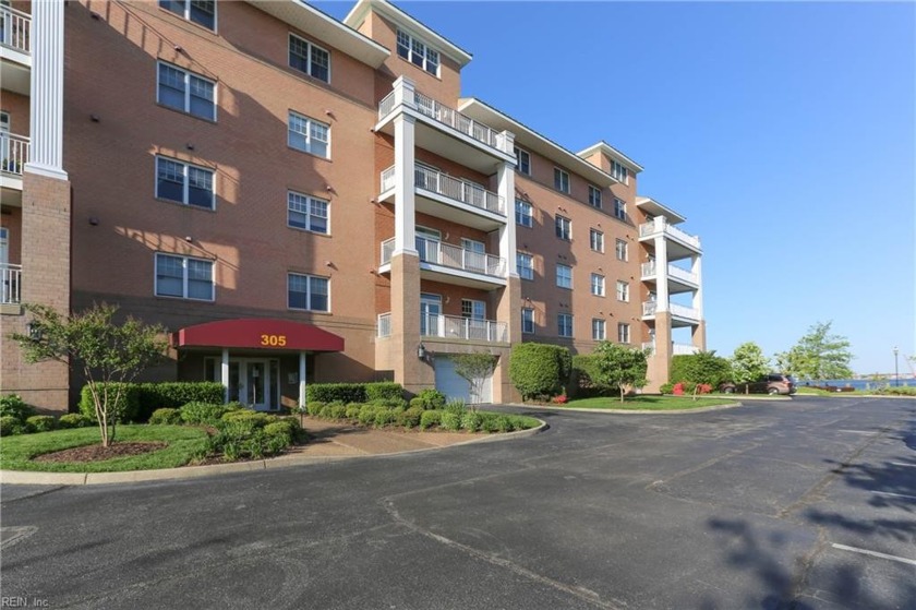 Beautifully remodeled Downtown waterfront condo with one of - Beach Home for sale in Norfolk, Virginia on Beachhouse.com