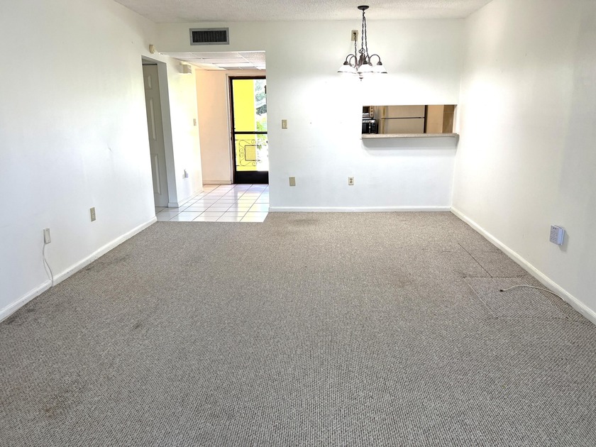 LOCATION LOCATION LOCATION !! Ready to move into this delightful - Beach Condo for sale in Boca Raton, Florida on Beachhouse.com