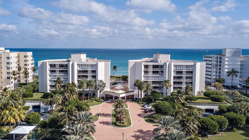 A rare condo offering in Palm Beach. Meticulously-maintained 4 - Beach Condo for sale in Palm Beach, Florida on Beachhouse.com