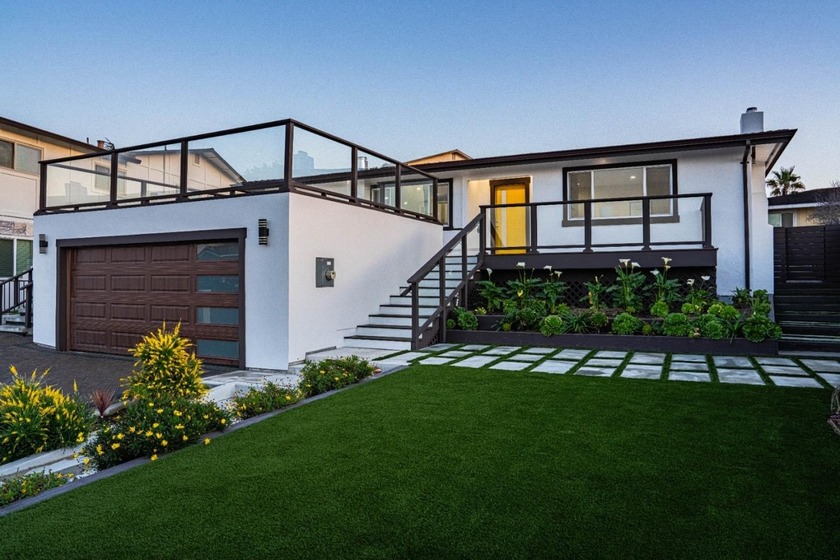 Welcome to your dream home in beautiful, sunny Seaside! This - Beach Home for sale in Seaside, California on Beachhouse.com