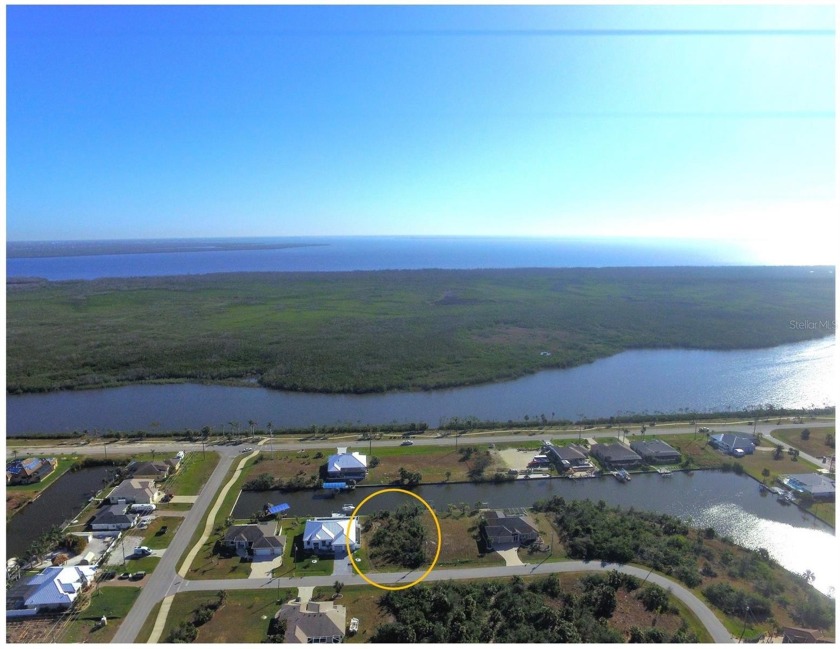 Waterfront lot for sale with 80 feet of concrete seawall and - Beach Lot for sale in Port Charlotte, Florida on Beachhouse.com