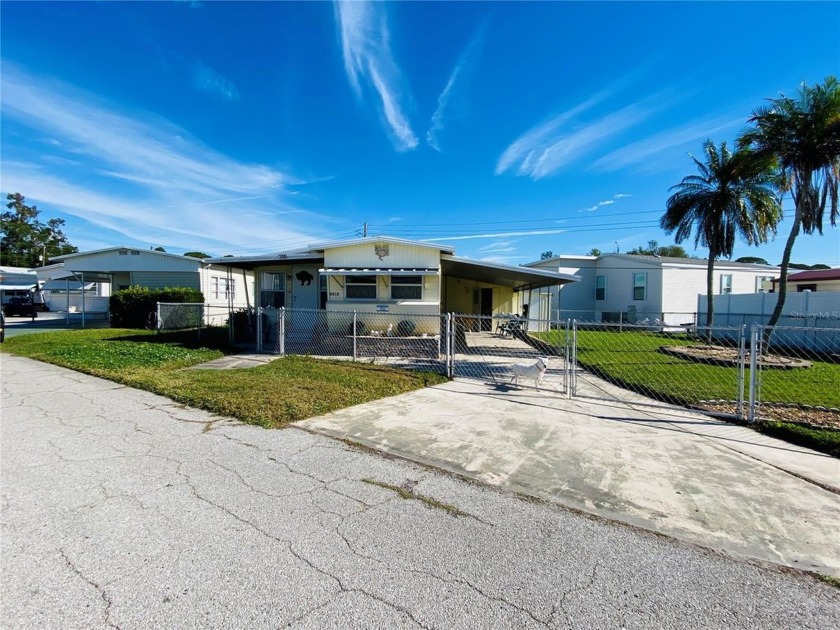 This beautifully maintained 2-bedroom, 1 full bath, and 2 half - Beach Home for sale in Bradenton, Florida on Beachhouse.com