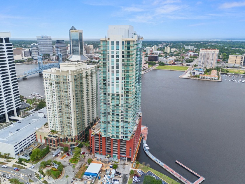 LOCATION LOCATION LOCATION!!! This 17th Floor corner unit Condo - Beach Condo for sale in Jacksonville, Florida on Beachhouse.com