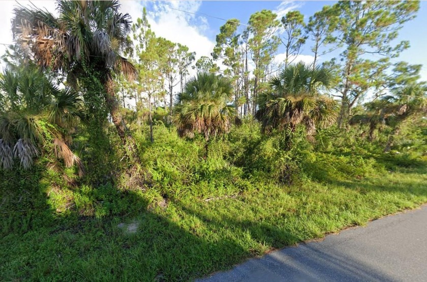 This is a great lot for building your new home in paradise! - Beach Lot for sale in Port Charlotte, Florida on Beachhouse.com