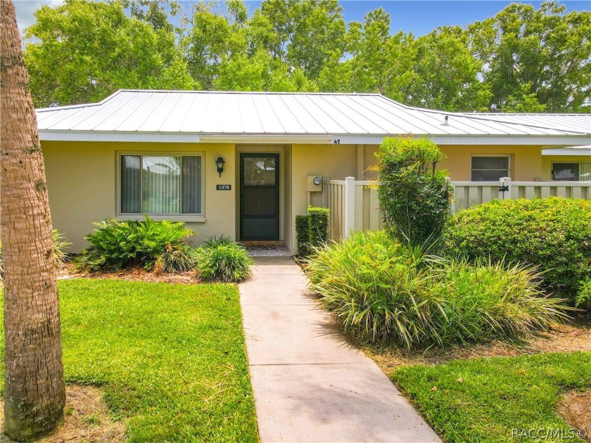 TRANQUIL COASTAL RETREAT WITH STUNNING VIEWS
Imagine spending - Beach Condo for sale in Crystal River, Florida on Beachhouse.com