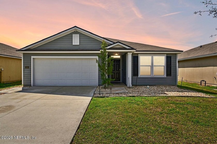 Beautiful home built in 2020 featuring an open floor plan and a - Beach Home for sale in Jacksonville, Florida on Beachhouse.com