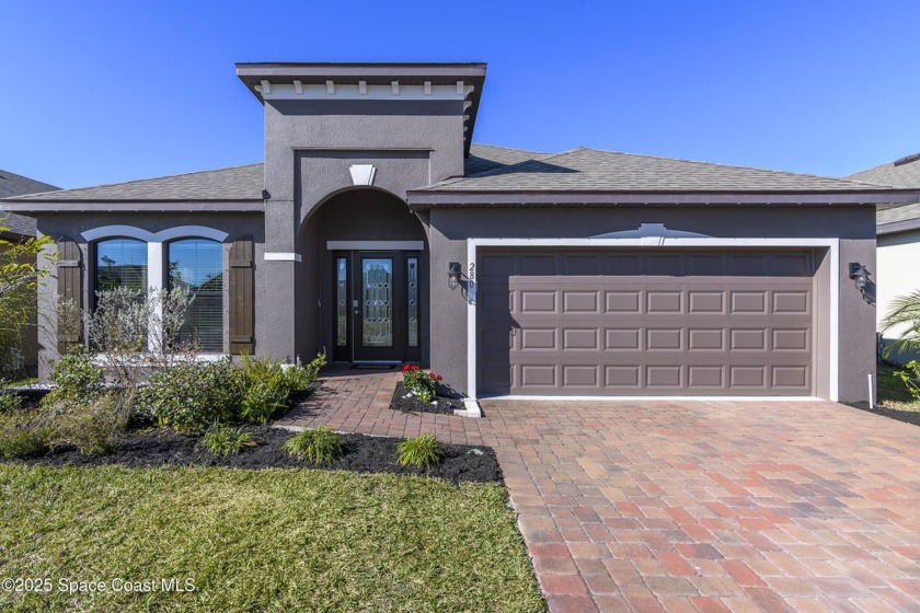 Celebrate lakefront living in this thoughtfully designed home - Beach Home for sale in West Melbourne, Florida on Beachhouse.com