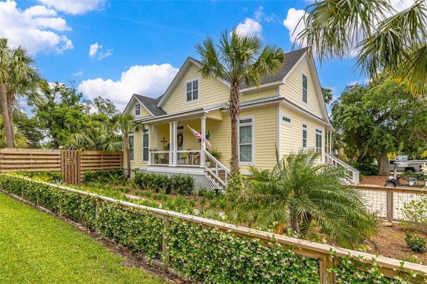 This Great location has it all...Just around the corner from the - Beach Home for sale in Saint Simons, Georgia on Beachhouse.com