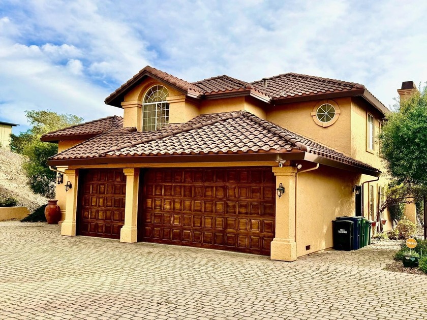 Nearly secluded within the prestigious enclave of Rancho Mar - Beach Home for sale in Carmel, California on Beachhouse.com