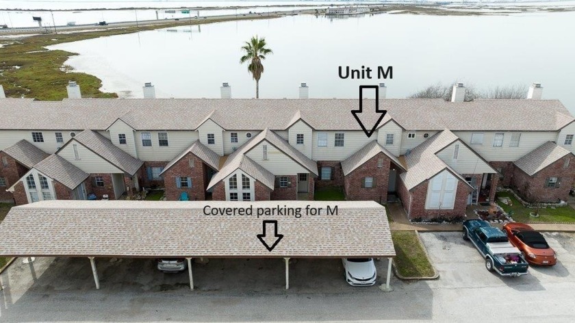 This lovely Townhome in Portland is a RARE WATERVIEW unit with - Beach Townhome/Townhouse for sale in Portland, Texas on Beachhouse.com