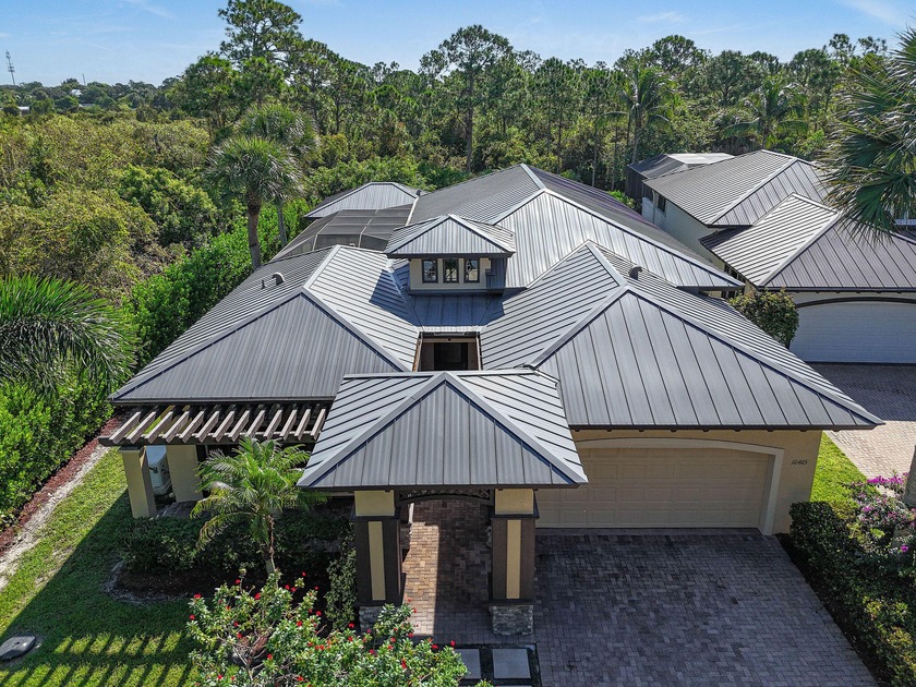 Welcome to the prestigious Medalist Golf Community, where luxury - Beach Home for sale in Hobe Sound, Florida on Beachhouse.com