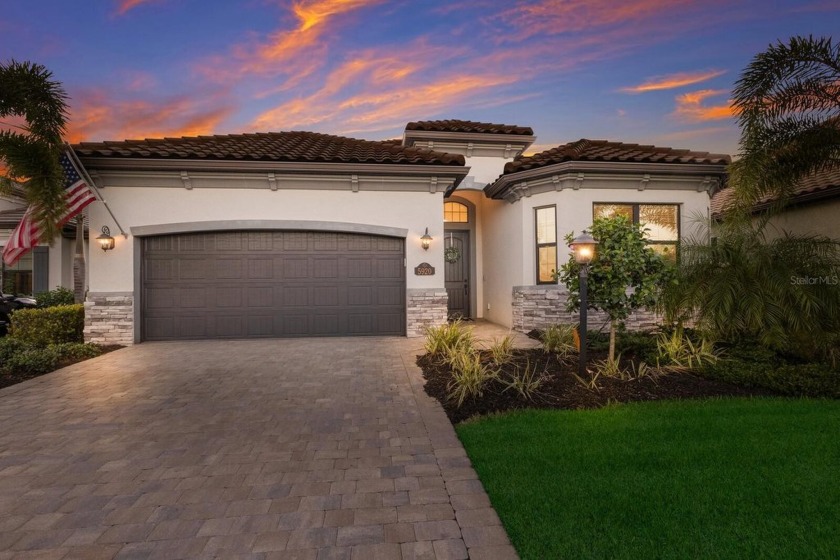 Welcome to this beautifully updated Angelina model, where luxury - Beach Home for sale in Lakewood Ranch, Florida on Beachhouse.com