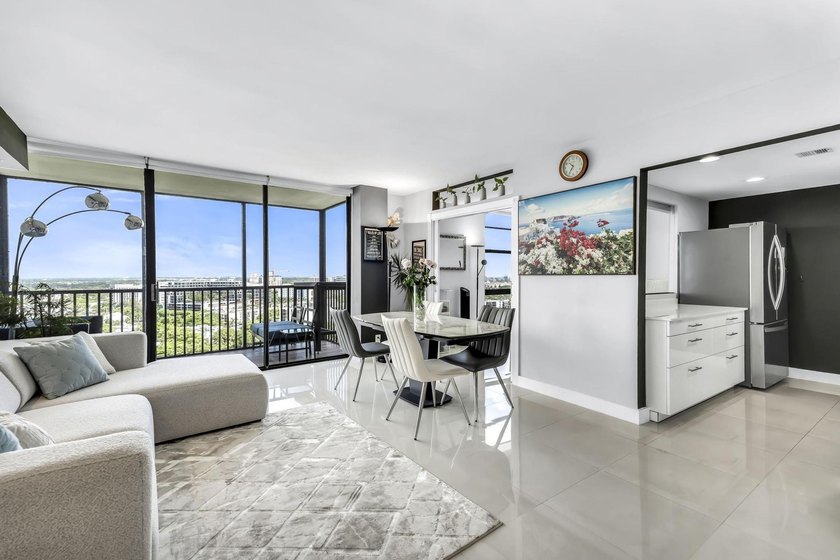 Aventura circle - across the street from the mall converted 2 - Beach Condo for sale in Aventura, Florida on Beachhouse.com