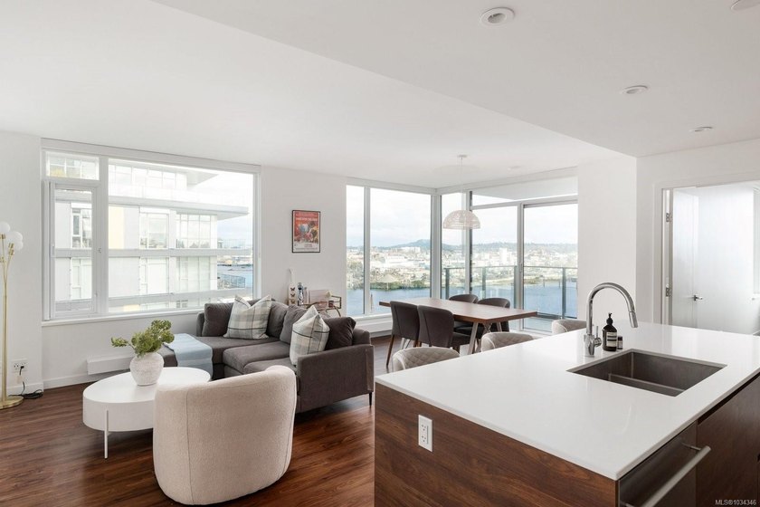 Sweeping ocean & downtown views from this corner unit on the 8th - Beach Condo for sale in Victoria, British Columbia on Beachhouse.com