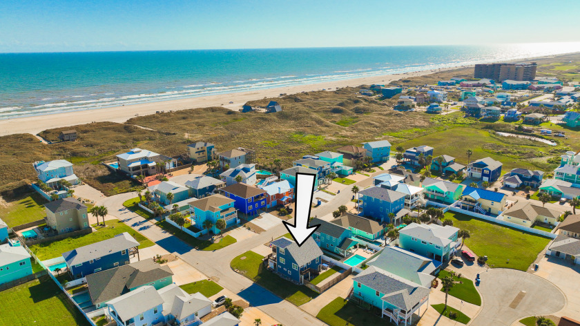 In-town location! Brand new Private - Beach Vacation Rentals in Port Aransas, Texas on Beachhouse.com