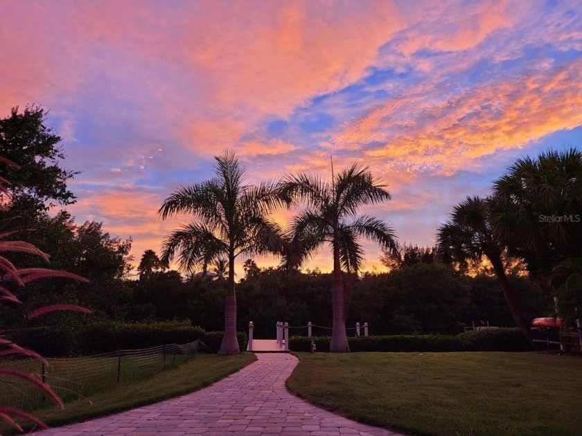 WATERFRONT  NO HOA Welcome to an exceptional opportunity on - Beach Home for sale in Sarasota, Florida on Beachhouse.com