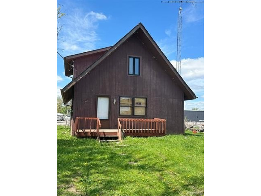 Direct water access!! 2 bedrooms and 1.5 baths! Currently zoned - Beach Home for sale in Erie, Michigan on Beachhouse.com