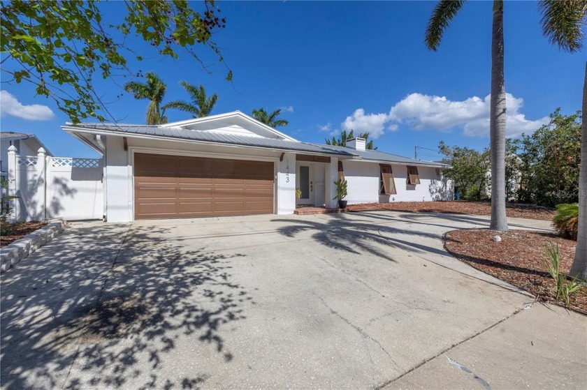 Under contract-accepting backup offers. Welcome to 1443 46th Ave - Beach Home for sale in St. Petersburg, Florida on Beachhouse.com