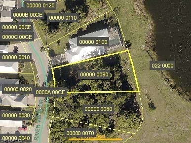 WONDERFUL LOCATION & GREAT PRICE at RIVERBEND Golf and Country - Beach Lot for sale in North Fort Myers, Florida on Beachhouse.com