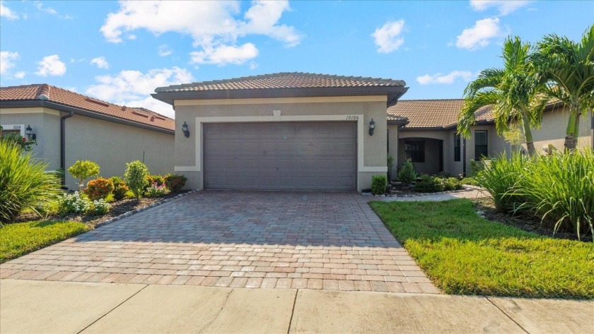 Motivated seller is offering this Exceptional value in - Beach Home for sale in Venice, Florida on Beachhouse.com