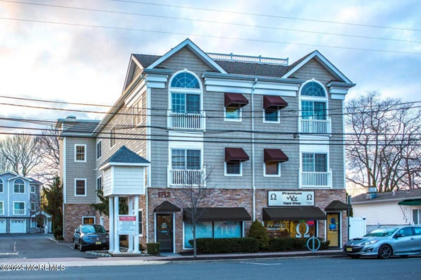 Enjoy the best of the Jersey Shore in this 2 bedroom, 2 bath - Beach Condo for sale in Belmar, New Jersey on Beachhouse.com