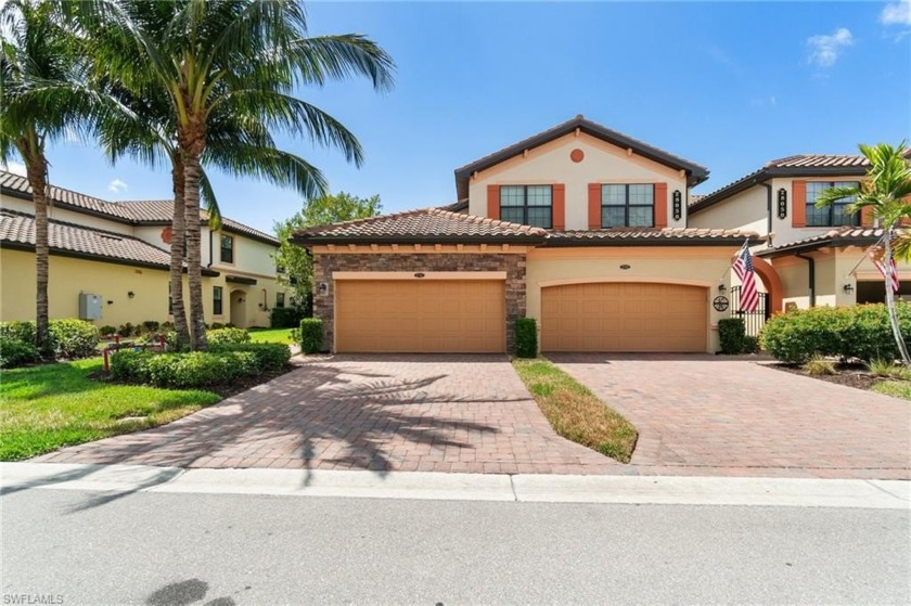 GOLF COACH HOME!! Welcome to your dream Florida retreat in the - Beach Home for sale in Bonita Springs, Florida on Beachhouse.com