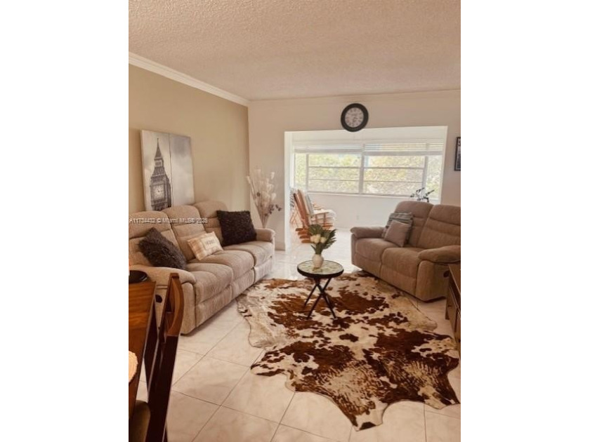 SERENE GREEN COZY CONDO LOCATED IN HOLIDAY SPRINGS BLVD - Beach Condo for sale in Margate, Florida on Beachhouse.com