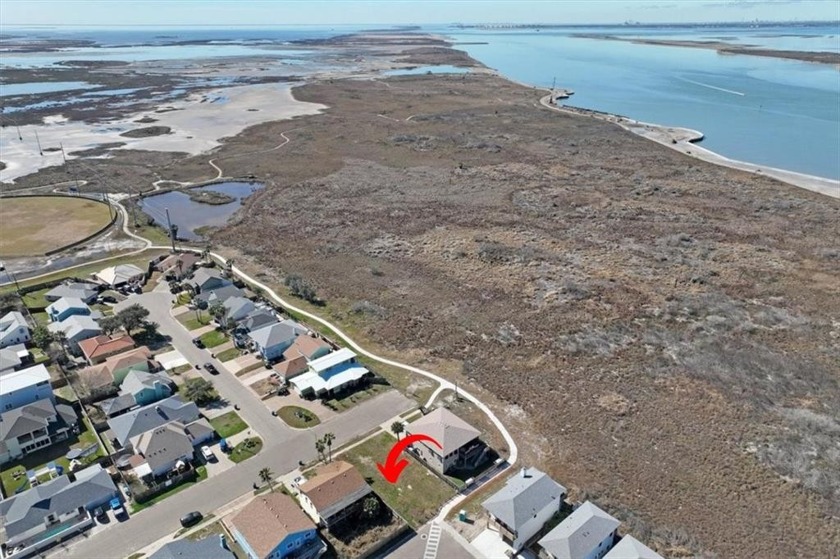 Looking for a reasonably priced lot within walking distance to a - Beach Lot for sale in Port Aransas, Texas on Beachhouse.com