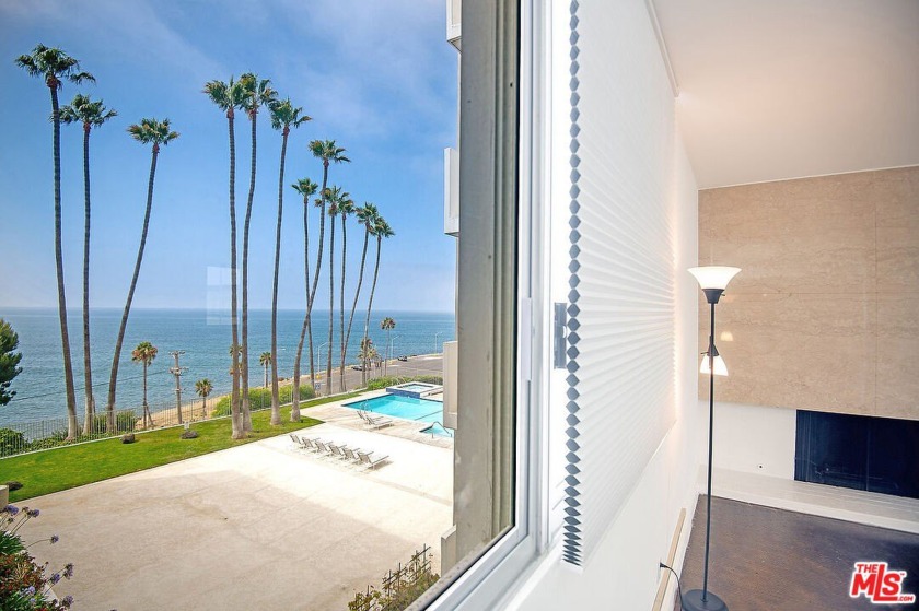 Southern California at it's finest!  Enjoy resort style living - Beach Condo for sale in Pacific Palisades, California on Beachhouse.com