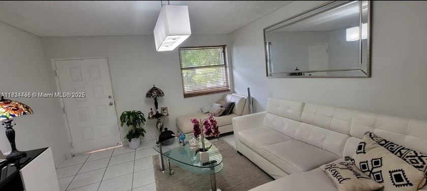 Beautiful 2 Bedroom, 2 Bath Condo located on the Second Floor - Beach Condo for sale in Miami, Florida on Beachhouse.com