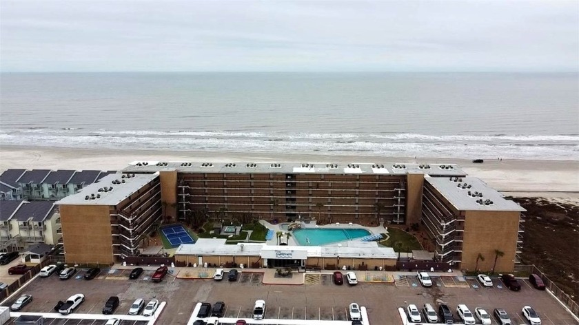 Beautiful Beachfront Condo! Situated in the popular Gulfstream - Beach Condo for sale in Corpus Christi, Texas on Beachhouse.com