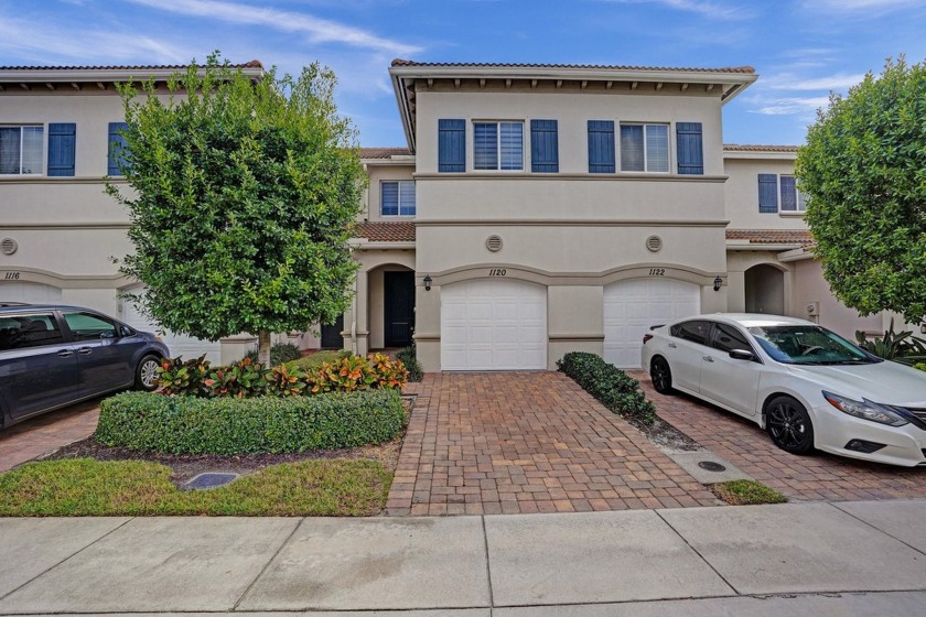 Discover this newly updated townhome in the gated Waterville - Beach Townhome/Townhouse for sale in Lake Worth Beach, Florida on Beachhouse.com