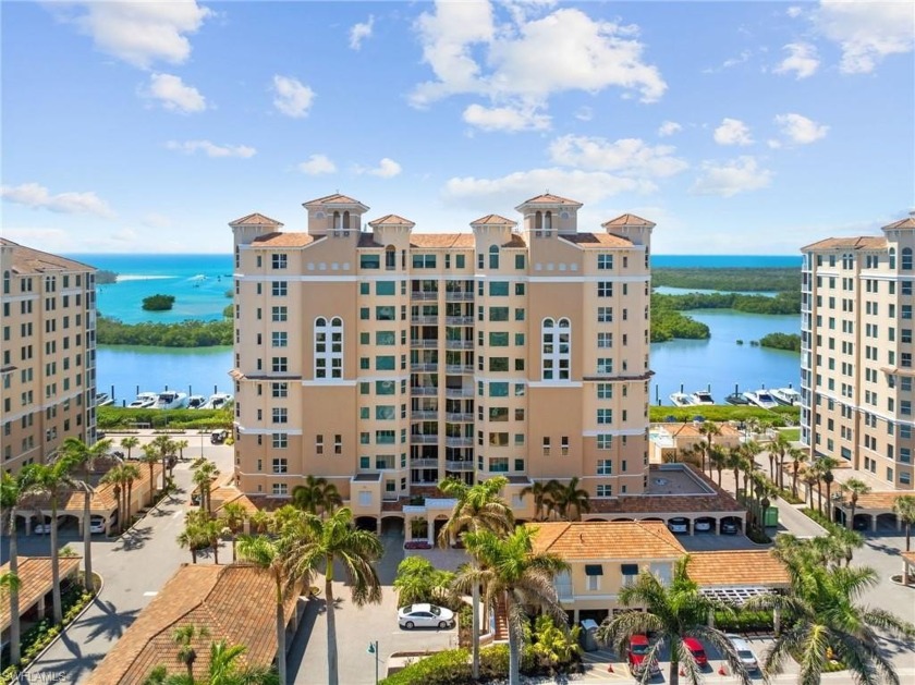 Welcome to your dream waterfront retreat! This end-unit - Beach Home for sale in Naples, Florida on Beachhouse.com