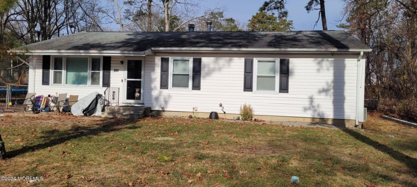 Welcome to a ranch style home in  Pine Lake Park.  Features 3 - Beach Home for sale in Toms River, New Jersey on Beachhouse.com