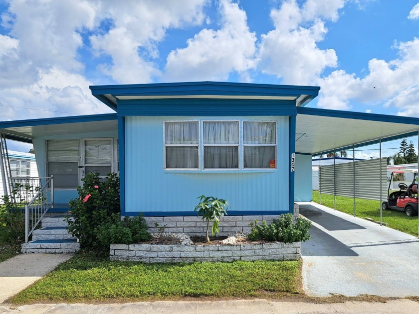 This is a MUST SEE, recently renovated 1 Bedroom, 1 Bath mobile - Beach Home for sale in Clearwater, Florida on Beachhouse.com