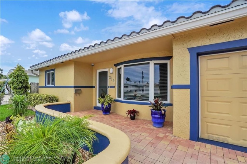 Charming updated 2/2 home located in desirable Dania Beach - Beach Home for sale in Dania, Florida on Beachhouse.com