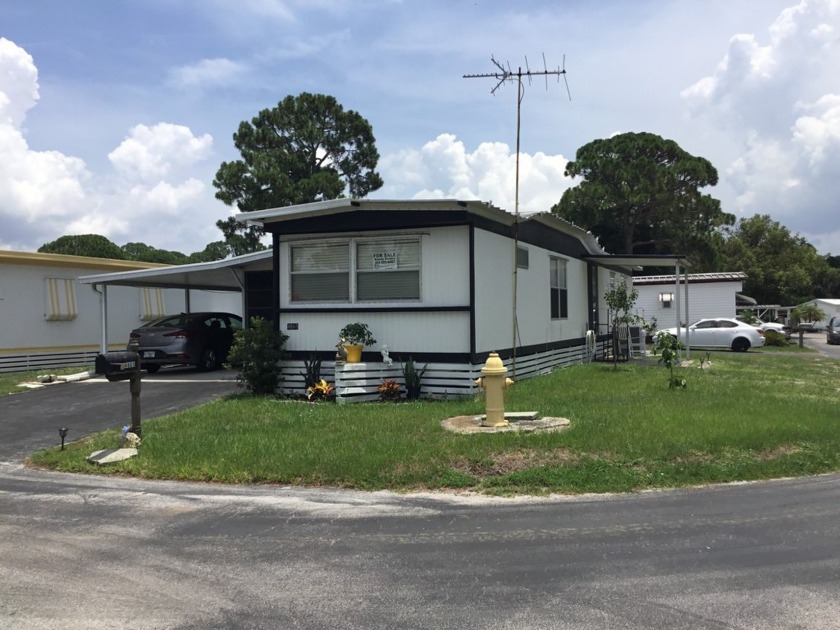 Welcome home to your new coastal lifestyle in beautiful - Beach Home for sale in Titusville, Florida on Beachhouse.com