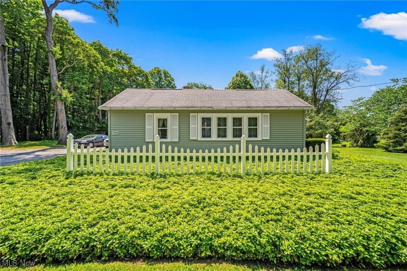 This charming home, just minutes from Lake Erie, combines modern - Beach Home for sale in Conneaut, Ohio on Beachhouse.com