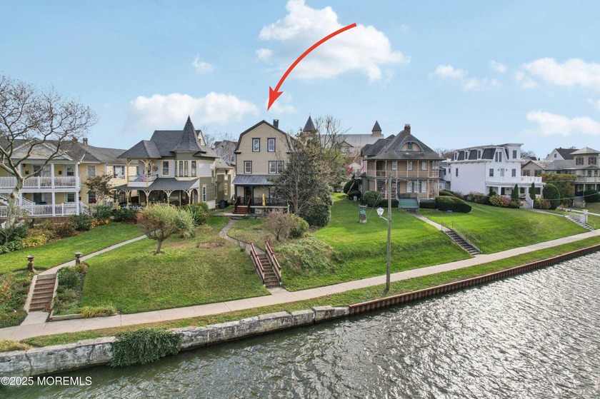 Spectacularly situated lakefront property 3 blocks from beach & - Beach Home for sale in Ocean Grove, New Jersey on Beachhouse.com