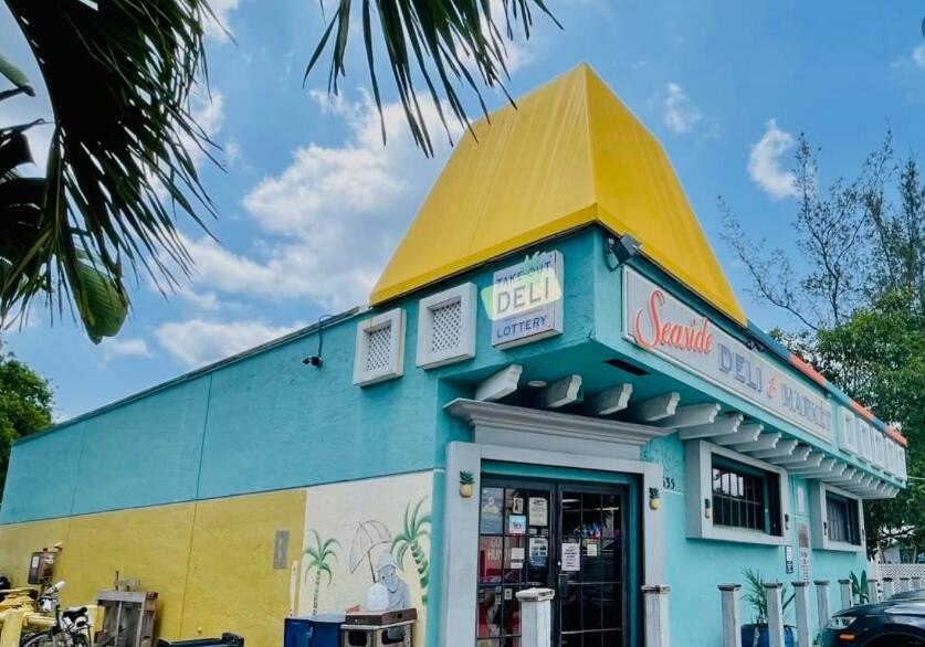 BUSINESS ONLY FOR SALE. SOLD AS IS Seaside Deli & Market. This - Beach Commercial for sale in Boynton Beach, Florida on Beachhouse.com