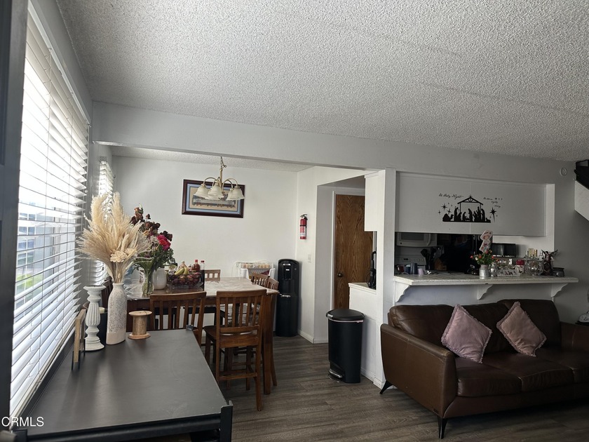 Lovely home near the Seabridge harbor and the beach.  Upgraded - Beach Condo for sale in Port Hueneme, California on Beachhouse.com