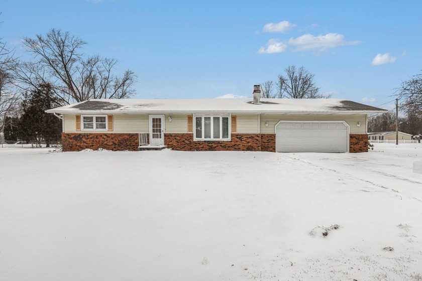 Country Comfort, City Convenience. The Ranch You've Been Waiting - Beach Home for sale in Michigan City, Indiana on Beachhouse.com