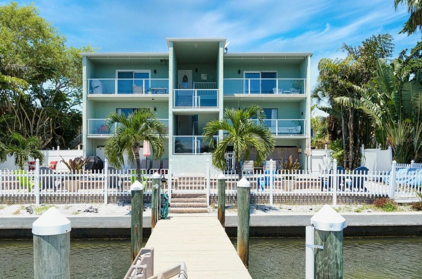 Location. location. Location!!!! No damages during the - Beach Townhome/Townhouse for sale in Treasure Island, Florida on Beachhouse.com