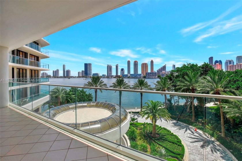 SPACIOUS 1910 SQ FT 2 BEDROOM UNIT IN THE SOUGHT AFTER 2800 - Beach Condo for sale in Aventura, Florida on Beachhouse.com