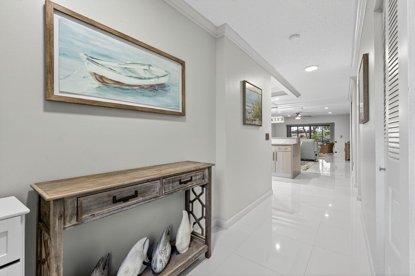 Welcome to the heart of Boca Raton!  This 55+ move-in ready home - Beach Condo for sale in Boca Raton, Florida on Beachhouse.com