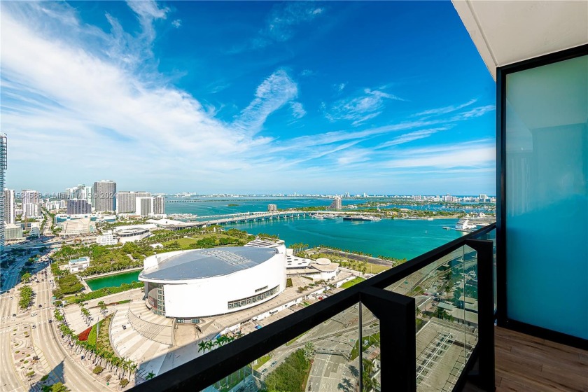 Indulge in luxury living with panoramic views of Biscayne Bay - Beach Condo for sale in Miami, Florida on Beachhouse.com