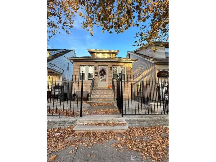 Welcome to 1026 Logan Ave, a charming, detached home in the - Beach Home for sale in Bronx, New York on Beachhouse.com